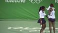 Zklamané sestry Williamsovy. Venus a Serena podlehly Lucii Šafářové a Barboře Strýcové