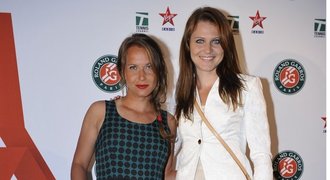 České tenistky před French Open na Eiffelovce: Krásné, sexy i elegantní