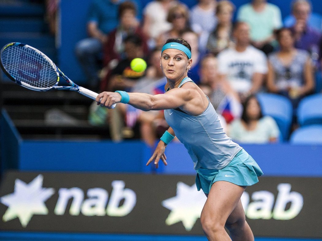 Lucie Šafářová podlehla na Hopman Cupu světové jedničce Sereně Williamsové 3:6, 7:6, 6:7 a Česko prohrává v boji o finále s USA 0:1