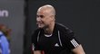 Andre Agassi si dělá legraci ze Samprase.