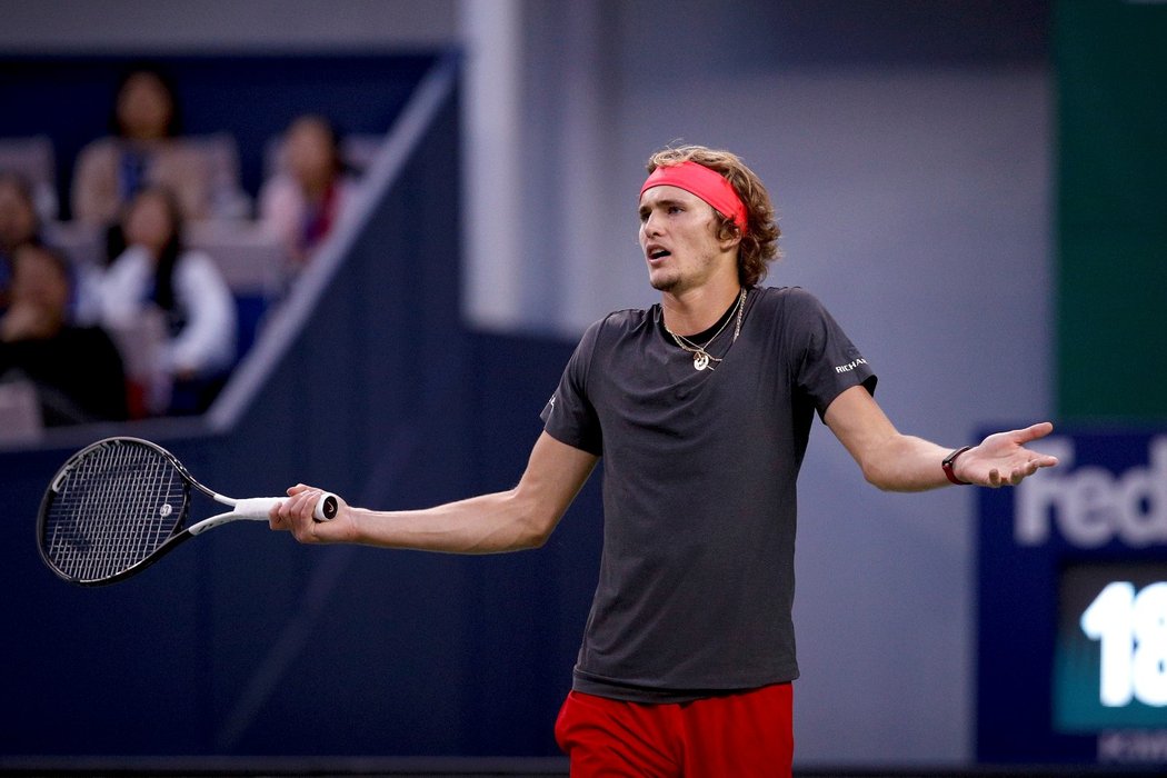 Alexander Zverev během utkání s Djokovičem na turnaji v Šanghaji