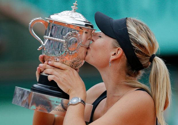 Maria Šarapovová vyhrála poslední grandslam, který ji chyběl Maria Šarapovová vyhrála poslední grandslam, který ji chyběl