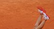 Pád ruské tenistky Marie Šarapovové v utkání osmifinále French Open proti české tenistce Kláře Zakopalové
