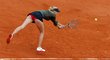 Maria Šarapovová v utkání osmifinále French Open proti Kláře Zakopalové