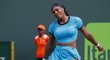 Americká tenisová světová jednička Serena Williamsová během utkání se Světlanou Kuzněcovovou na turnaji v Miami