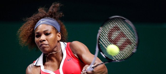 Serena Williamsová se v semifinále Turnaje mistryň s Radwaňskou dlouho nezdržovala