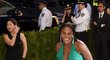 Serena Williamsová, která před dvěma týdny oznámila, že je těhotná, se v doprovodu snoubence Alexise Ohaniana objevila na tradiční společenské akci Met Gala.