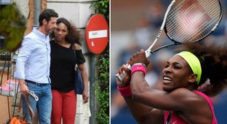 Trenéra drží za zadek! Serena se zamilovala a drtí soupeřky