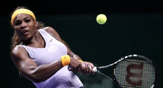 Turnaj mistryň: Serena si poradila s Radwaňskou, Azarenková padla