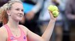 Kateřina Siniaková zdolala ve finále turnaje v Šen-čenu Američanku Alison Riskeovou 6:3, 6:4 a získala první titul na okruhu WTA ve dvouhře.