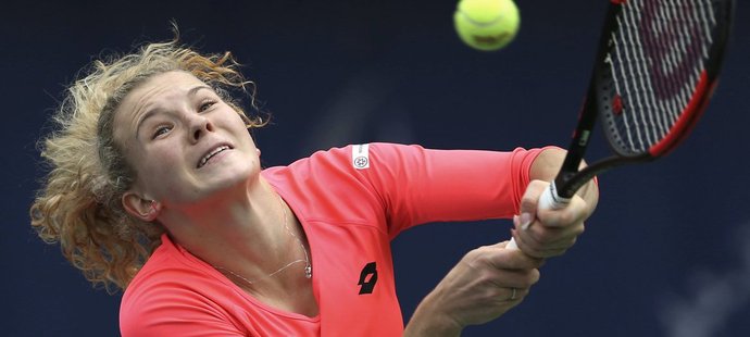 Kateřina Siniaková otočila na turnaji v Indian Wells duel s Němkou Monou Barthelovou a po výhře 4:6, 6:4, 6:4 postoupila do druhého kola.