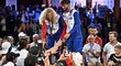 Kateřina Siniaková s Tomášem Macháčem loni potěšili Česko zlatou medailí z olympiády Kateřina Siniaková s Tomášem Macháčem loni potěšili Česko zlatou medailí z olympiády