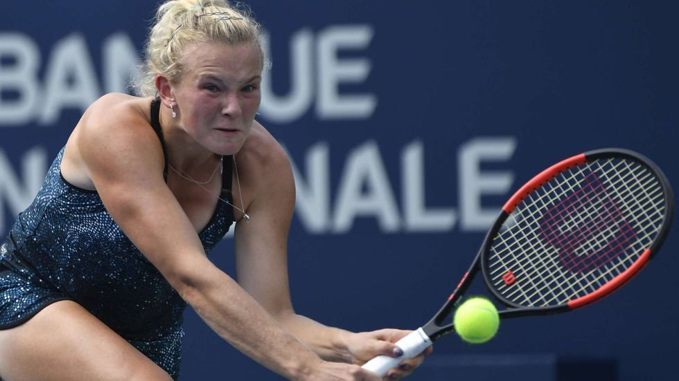 Kateřina Siniaková vydřela na grandslamovém US Open výhru v 1. kole nad osmadvacátou nasazenou Anett Konteveitovou z Estonka 6:7, 6:3 a 7:5.