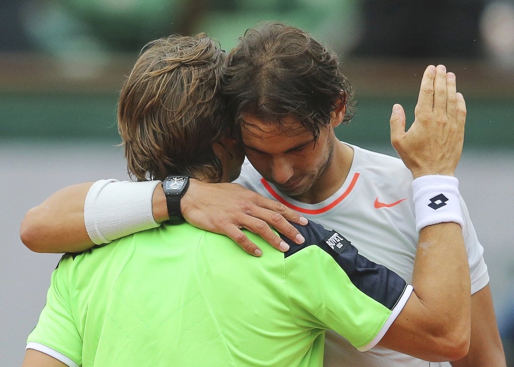 Nadal se ve finále French Open utkal s krajanem Ferrerem, kterého zdolal ve třech setech