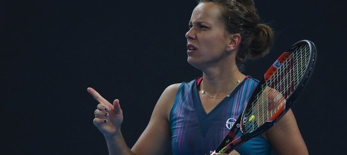 Barbora Strýcová nezastavila sérii porážek ani na turnaji v Římě. S loňskou vítězkou US Open Sloane Stephensovou prohrála 7:6, 3:6, 1:6.