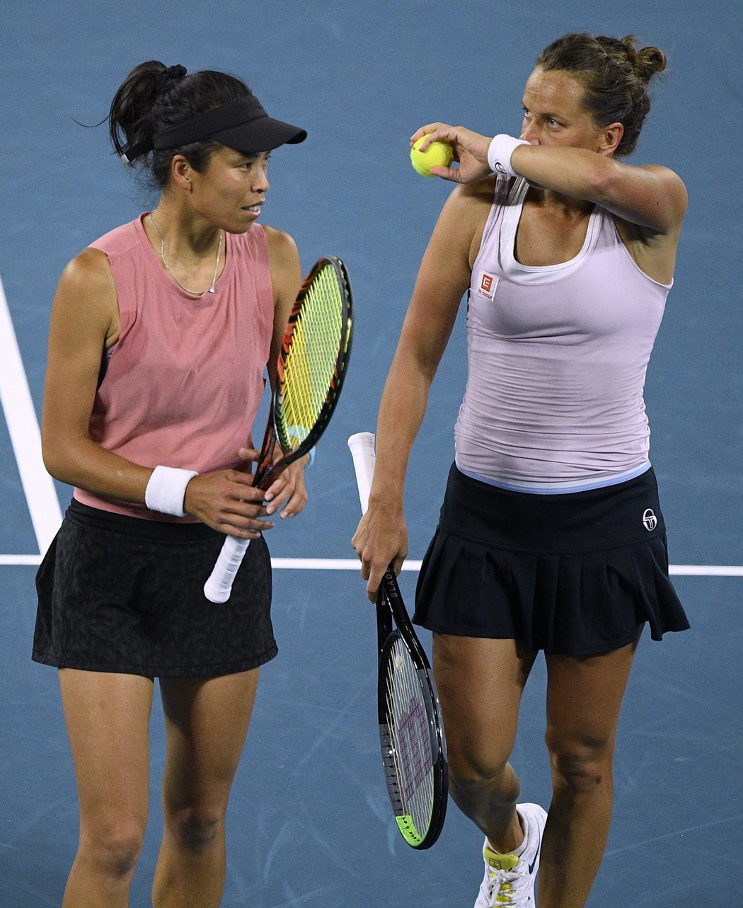 Barbora Strýcová deblový titul na Australian Open nezískala. Se Sie Šu-wej prohrály ve finále s Babosovou a Mladenovicovou jasně 2:6, 1:6.