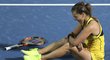 Česká tenistka Barbora Strýcová se raduje po výhře nad Anou Ivaničovou na turnaji v Dubaji