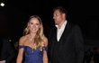 Tenisová kamarádka Sereny Williamsové Caroline Wozniacká odcházela ze svatby s přítelem Davidem Leem s botami v rukou Tenisová kamarádka Sereny Williamsové Caroline Wozniacká odcházela ze svatby s přítelem Davidem Leem s botami v rukou