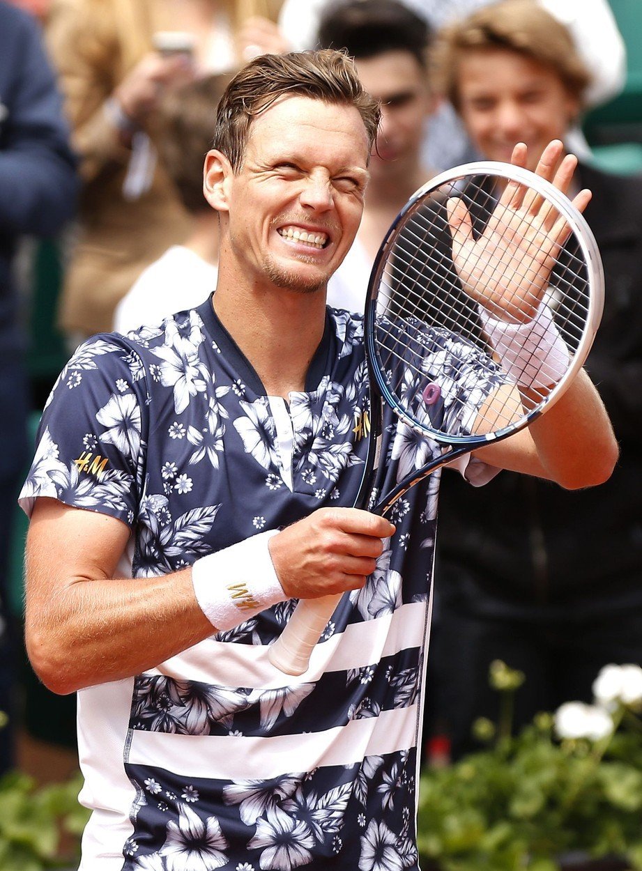 Tomáš Berdych na French Open v červnu 2014 ve stylu havajské košile.