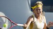 Marie Bouzková další senzační skalp na turnaji v Torontu nepřidala. České tenistka v semifinále prohrála po třísetové bitvě (6:1, 3:6, 3:6) se Serenou Williamsovou. 