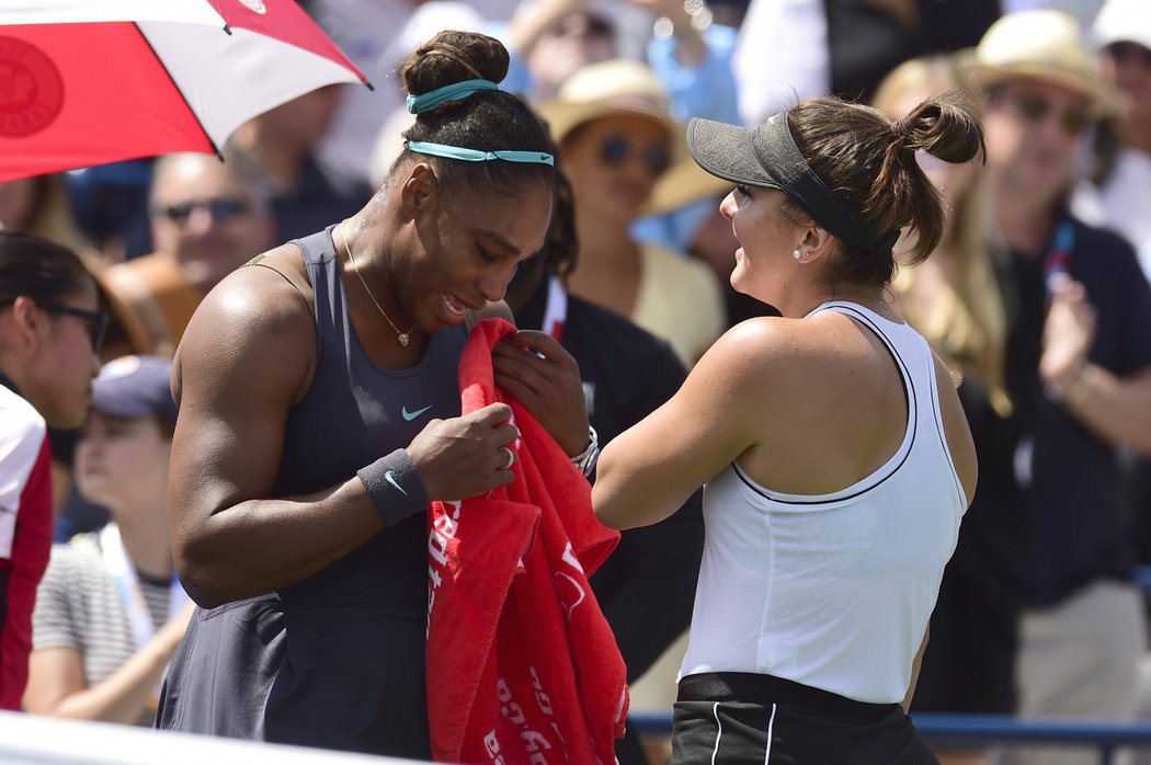 Serena Williamsová měla při posledních zápasech problémy s vedrem.