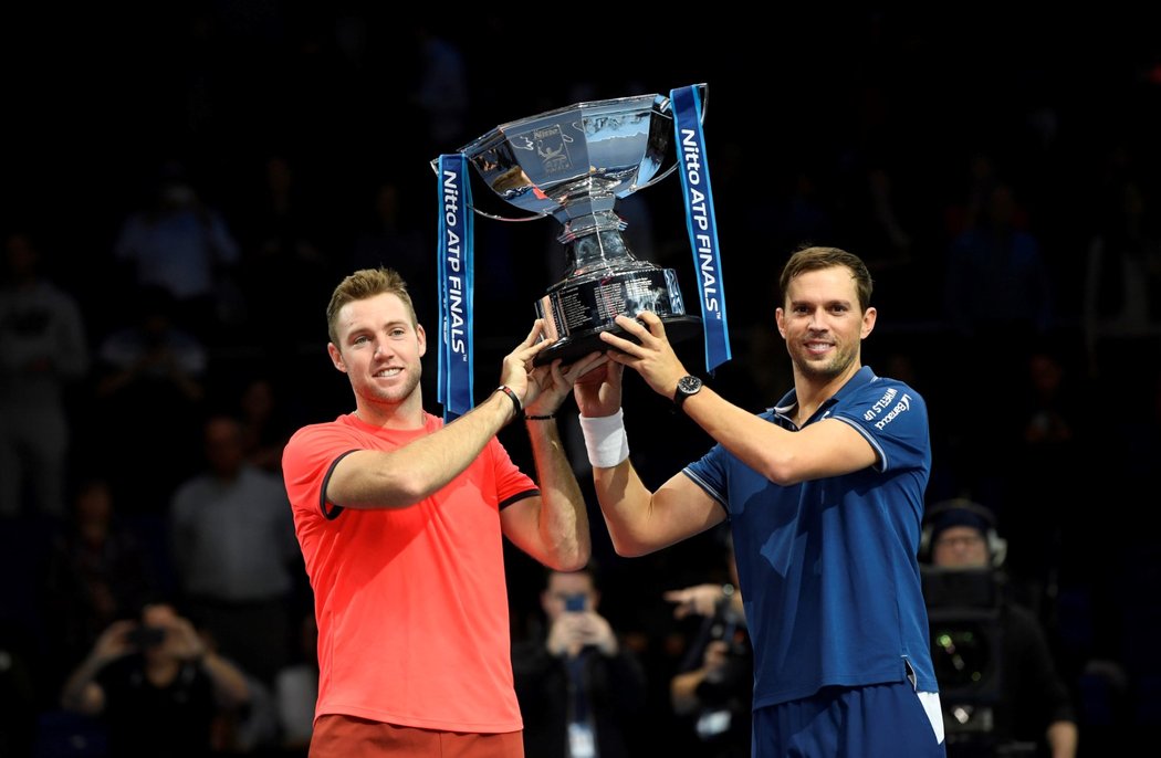 Mike Bryan a Jack Sock porazili ve finále Turnaje mistrů ve čtyřhře francouzskou dvojici Pierre-Hugues Herbert, Nicolas Mahut