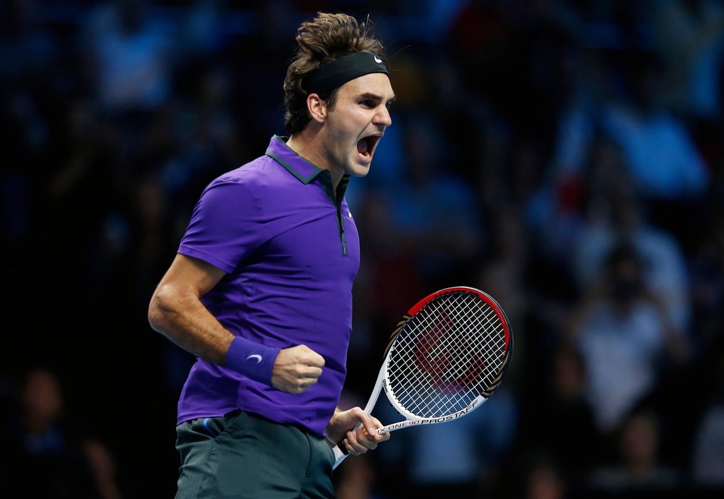 Federer po vítězném balonku finálové bitvy Turnaje mistů proti Djokovičovi