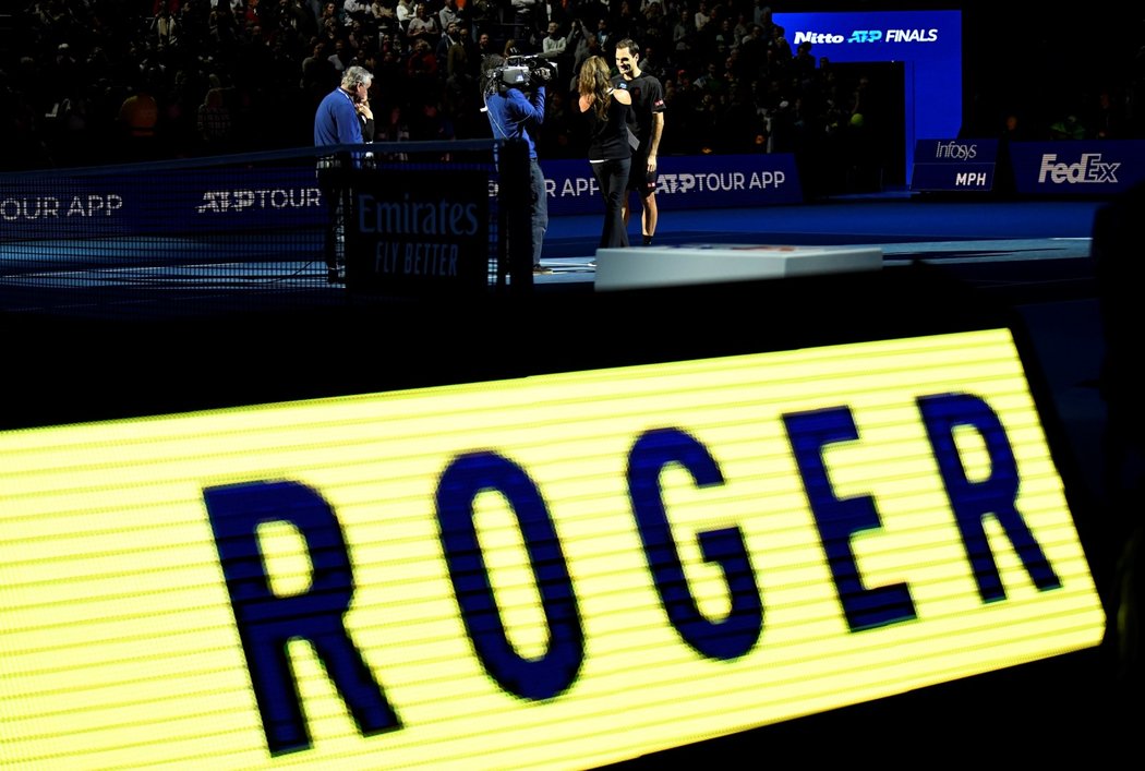 Momentka z Turnaje mistrů, kde se v Londýně představil legendární Roger Federer