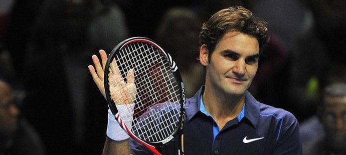 Roger Federer se raduje z vítězství nad Rafaelem Nadalem