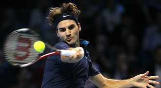 Davis Cup: Federer po osmi letech padl, Srbové ničí Švédy