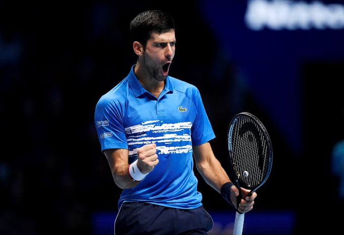 Djokovič na úvod Turnaje mistrů smetl Berrettiniho. Federer padl s Thiemem Djokovič na úvod Turnaje mistrů smetl Berrettiniho. Federer padl s Thiemem