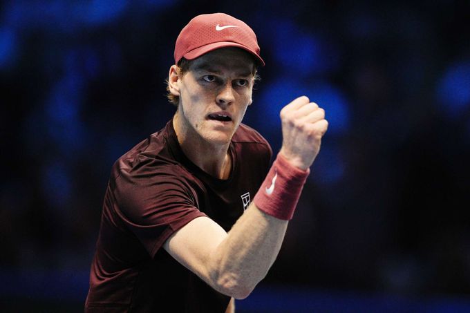 Sinner je znovu v semifinále Turnaje mistrů. Zvereva porazil ve dvou setech Sinner je znovu v semifinále Turnaje mistrů. Zvereva porazil ve dvou setech