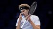 Alexander Zverev zdolal v druhém utkání Turnaje mistrů 6:3, 4:6, 6:3 Argentince Diega Schwartzmana