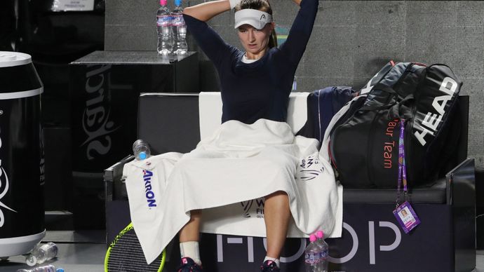 Barbora Krejčíková má za sebou opravdový tenisový kolotoč. Teď si užívá odpočinek v teple.