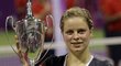 Kim Clijstersová s trofejí pro vítězku Turnaje mistryň