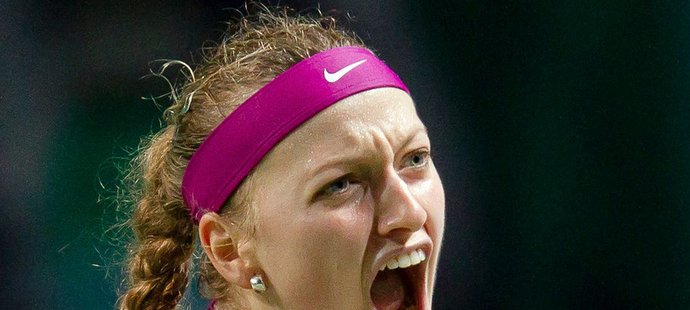 Kvitová smetla světovou jedničku Wozniackou. Postoupila do semifinále