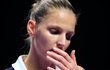 Karolína Plíšková v semifinále Turnaje mistryň proti Ashleigh Bartyové