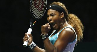 Serena Williamsová na Turnaji mistryň vyhrála, uspěla i Halepová