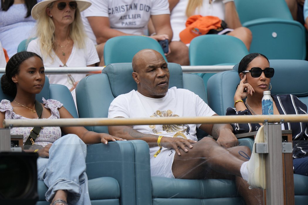 Mike Tyson sledoval vítězné finále Petry Kvitové v Miami