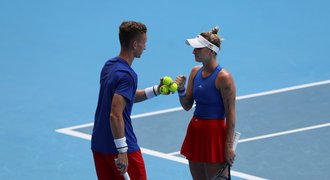 Lehečka s Vondroušovou vstoupili do United Cupu prohrou s Čínou