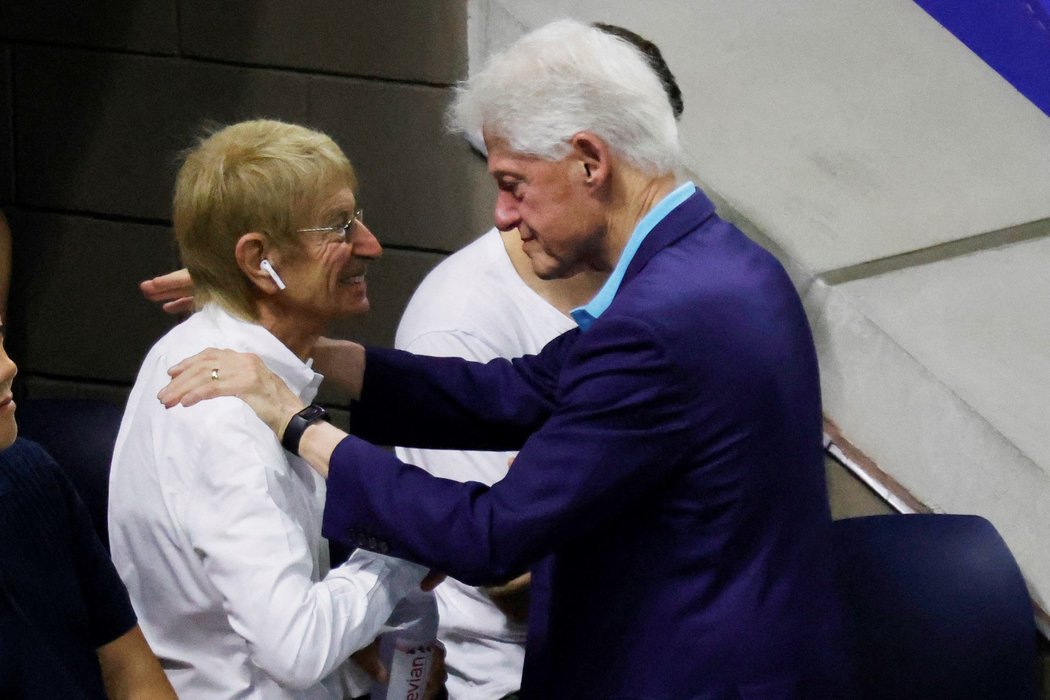 Na zápas Sereny Williamsové na US Open dorazil také bývalý americký prezident Bill Clinton