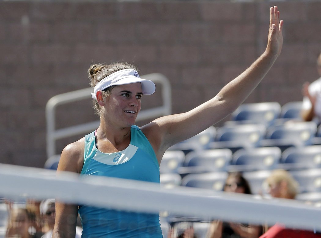 Jennifer Bradyová porazila ve druhém kole US Open českou tenistku Barboru Strýcovou