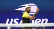 Matteo Berrettini udolal Francouze Gaëla Monfilse po setech 3:6, 6:3, 6:2, 3:6 a 7:6. Rodák z Říma ve 23 letech poprvé postoupil do grandslamového semifinále.