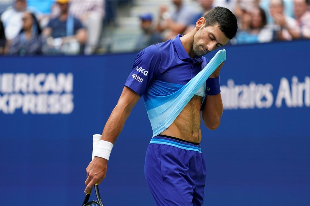 Zklamaný Novak Djokovič z průběhu finále