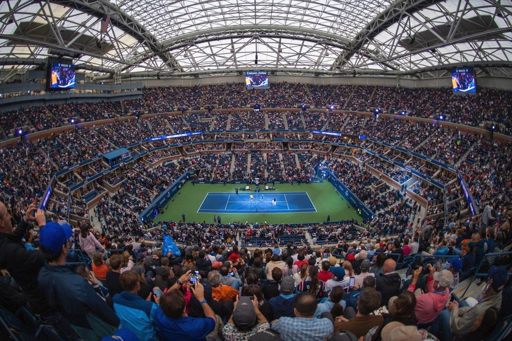 Finále US Open sledoval v New York vyprodaný stadion Arthura Ashe.