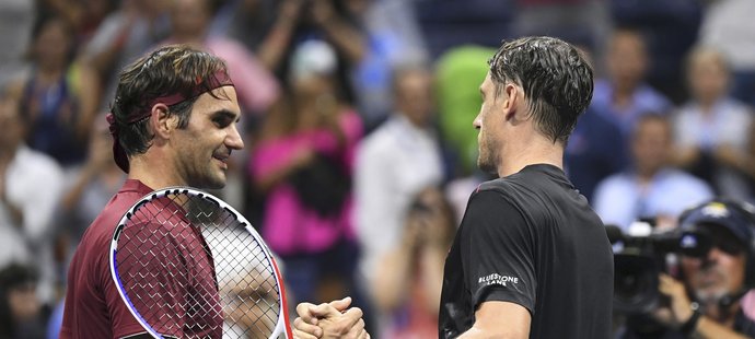 Pětinásobný vítěz tenisového US Open Švýcar Federer skončil v New Yorku už v osmifinále.