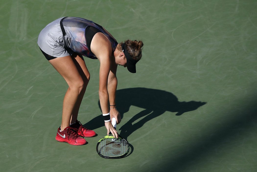 Markéta Vondroušová měla v duelu s osmou nasazenou Světlanou Kuzněcovovou z Ruska ve třetím setu tři mečboly