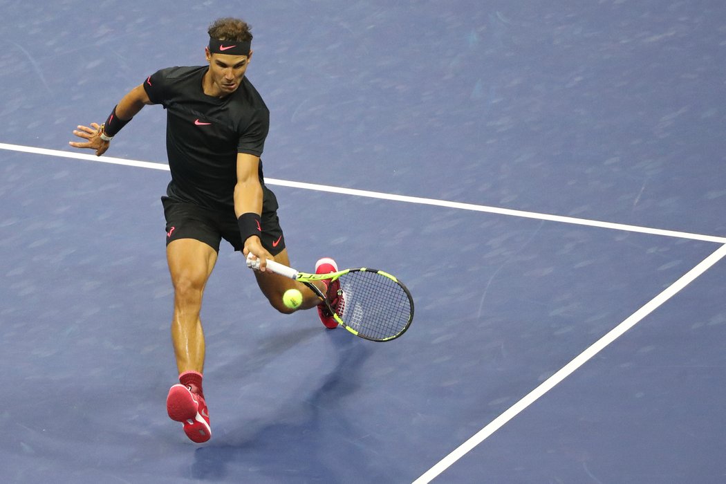 Nadal, který ve Flushing Meadow triumfoval v letech 2010 a 2013, znovu potvrdil pozici světové jedničky a svému soupeři oplatil porážku z roku 2009