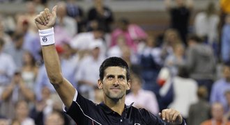 Djokovičova exhibice na US Open. Kraťas, lob, šest volejů a smeč!