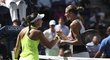 Příští soupeřkou Plíškové bude buď světová jednička Američanka Serena Williamsová, nebo pětka Rumunka Simona Halepová.
